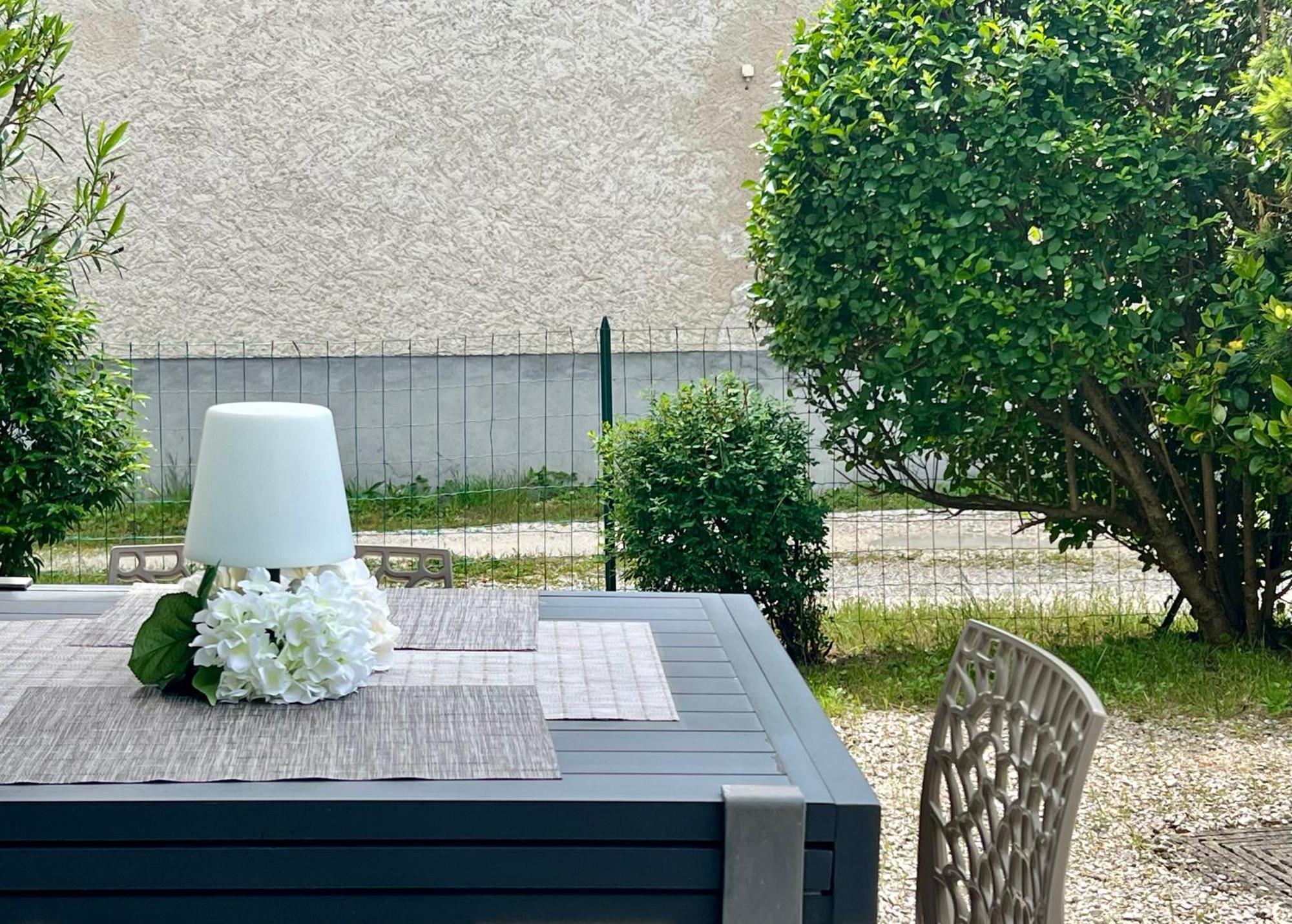 Chambre Au Calme L Jardin I Tram L Grenoble Nord St Egreve Saint-Egreve Exterior foto